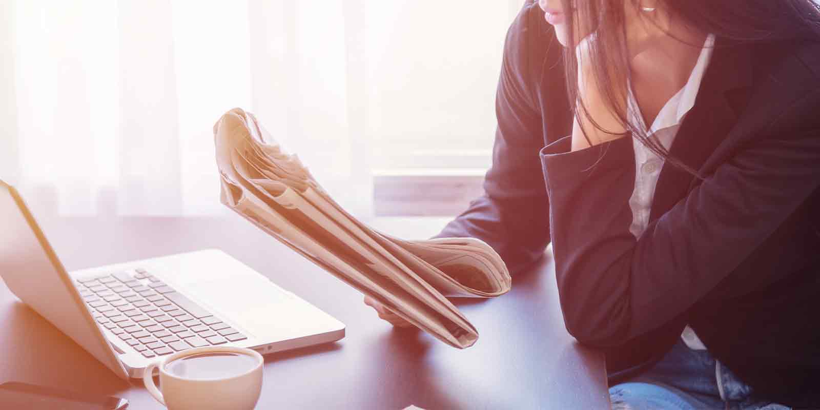 women looking at fixed annuities